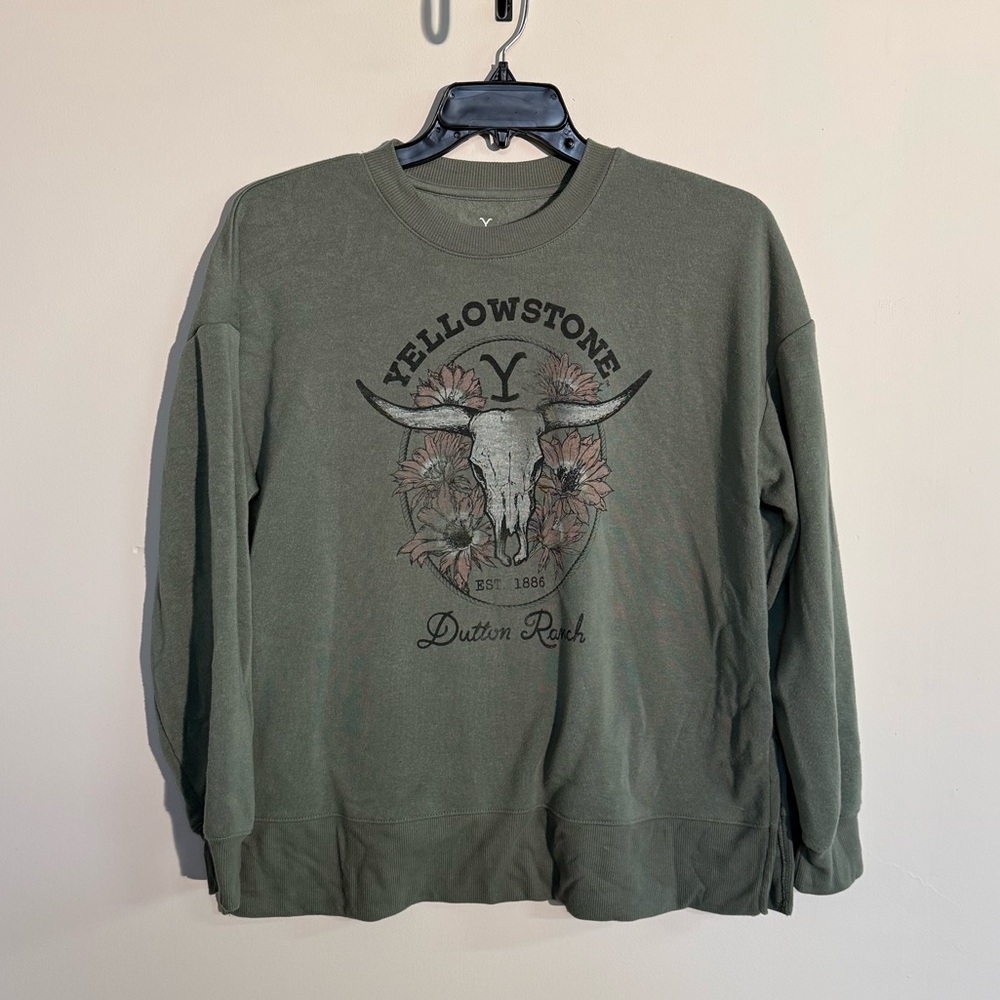 Yellowstone Dutton Ranch Western Graphic Crewneck Sweatshirt - Size Medium